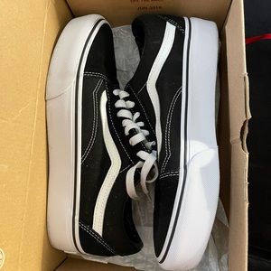 Vans Old Skool Platform Sneakers